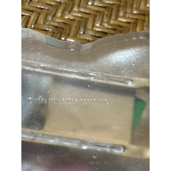 Vintage Hallmark 1989 Eskimo Figurines  Ornaments Set Of 3 - Picture 5 of 7